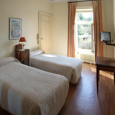Апарт-отель Aux Meubles Du Manoir 3*