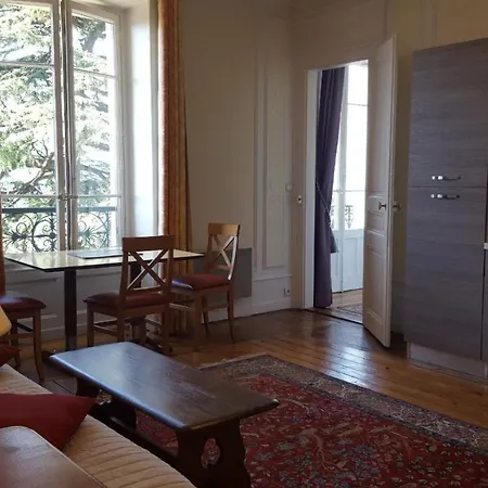 Aux Meubles Du Manoir