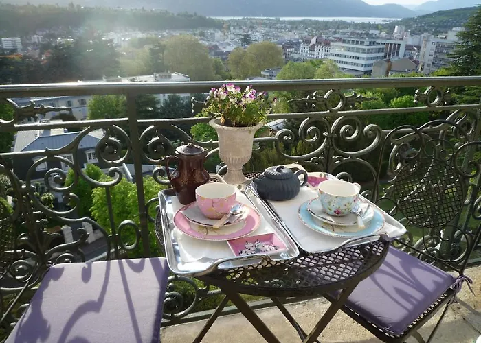 Lägenhetshotell Aux Meubles Du Manoir Aix-les-Bains