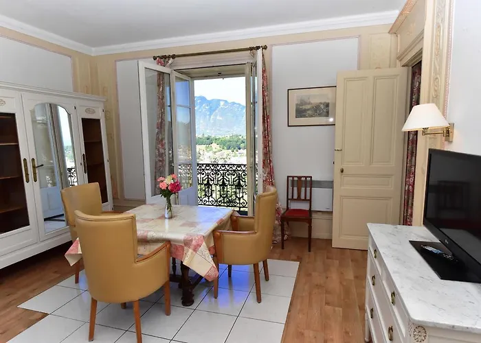 Lägenhetshotell Aux Meubles Du Manoir Aix-les-Bains