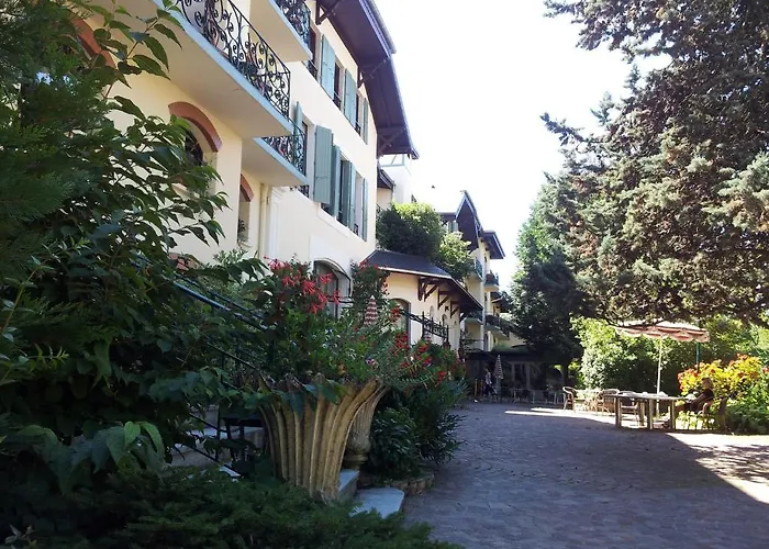 Lägenhetshotell Aux Meubles Du Manoir