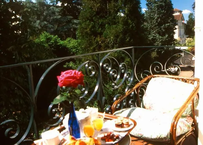 Lägenhetshotell Aux Meubles Du Manoir Aix-les-Bains