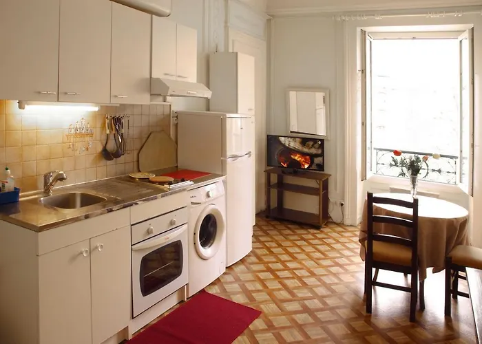 Aux Meubles Du Manoir 3*