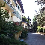 アパートホテル Aux Meubles Du Manoir