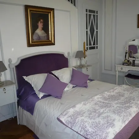 Апарт-отель Aux Meubles Du Manoir