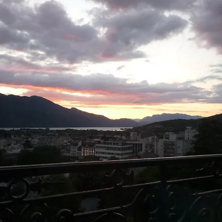 Aux Meubles Du Manoir Апарт-отель