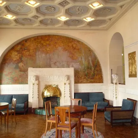 아파트호텔 Aux Meubles Du Manoir 엑스레뱅