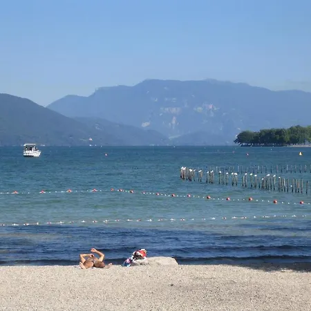 Апарт-отель Aux Meubles Du Manoir