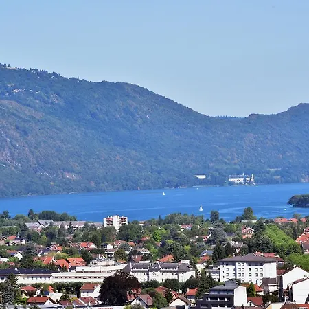 Aux Meubles Du Manoir