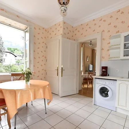 Aux Meubles Du Manoir