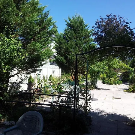 Aux Meubles Du Manoir 3* 엑스레뱅