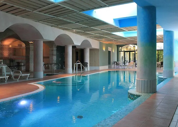 Aux Meubles Du Manoir アパートホテル 3*