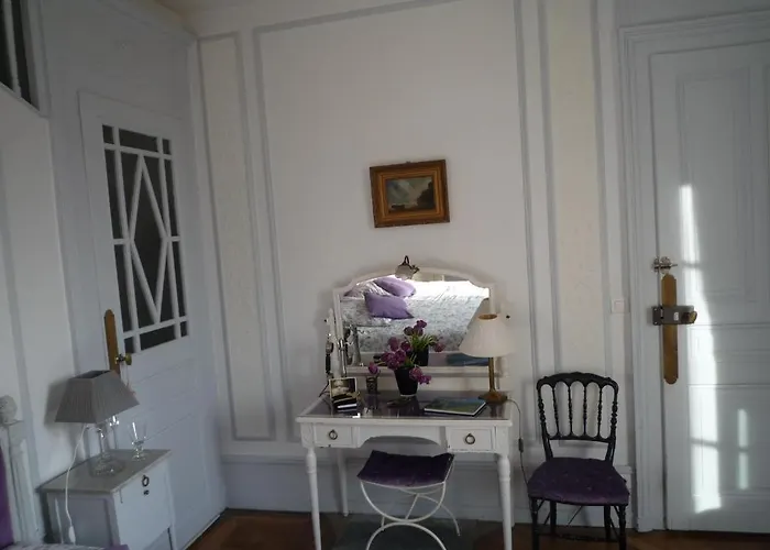 Aux Meubles Du Manoir アパートホテル