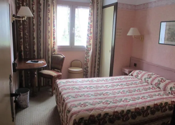 Aux Meubles Du Manoir エクスレバン