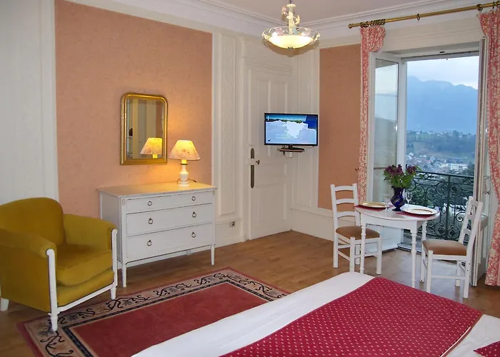 Aux Meubles Du Manoir アパートホテル