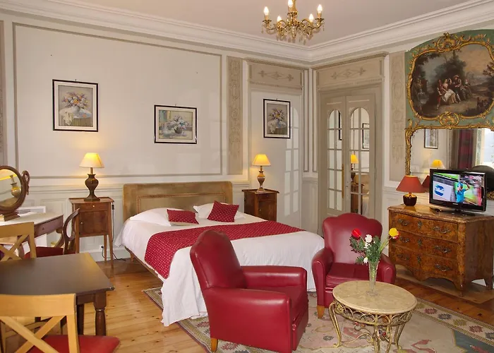 Aux Meubles Du Manoir