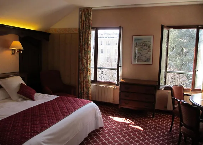 Aux Meubles Du Manoir アパートホテル