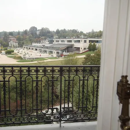 Aux Meubles Du Manoir Апарт-отель Экс-ле-Бен