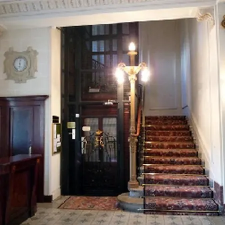 Апарт-отель Aux Meubles Du Manoir